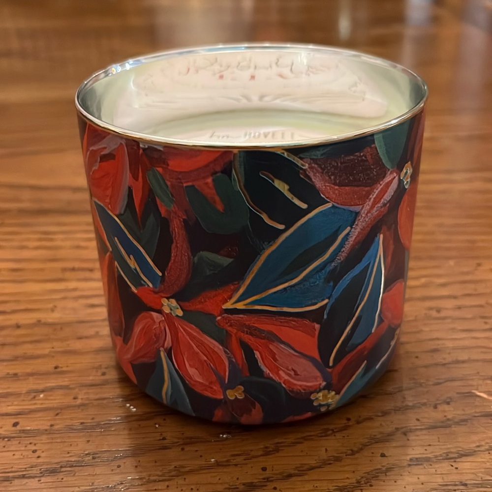 Kim Hovell Merry & Bright Annapolis three wick candle,‎ NWOT